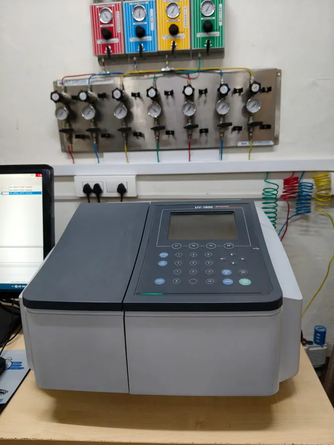 UV-Visible Spectrophotometer